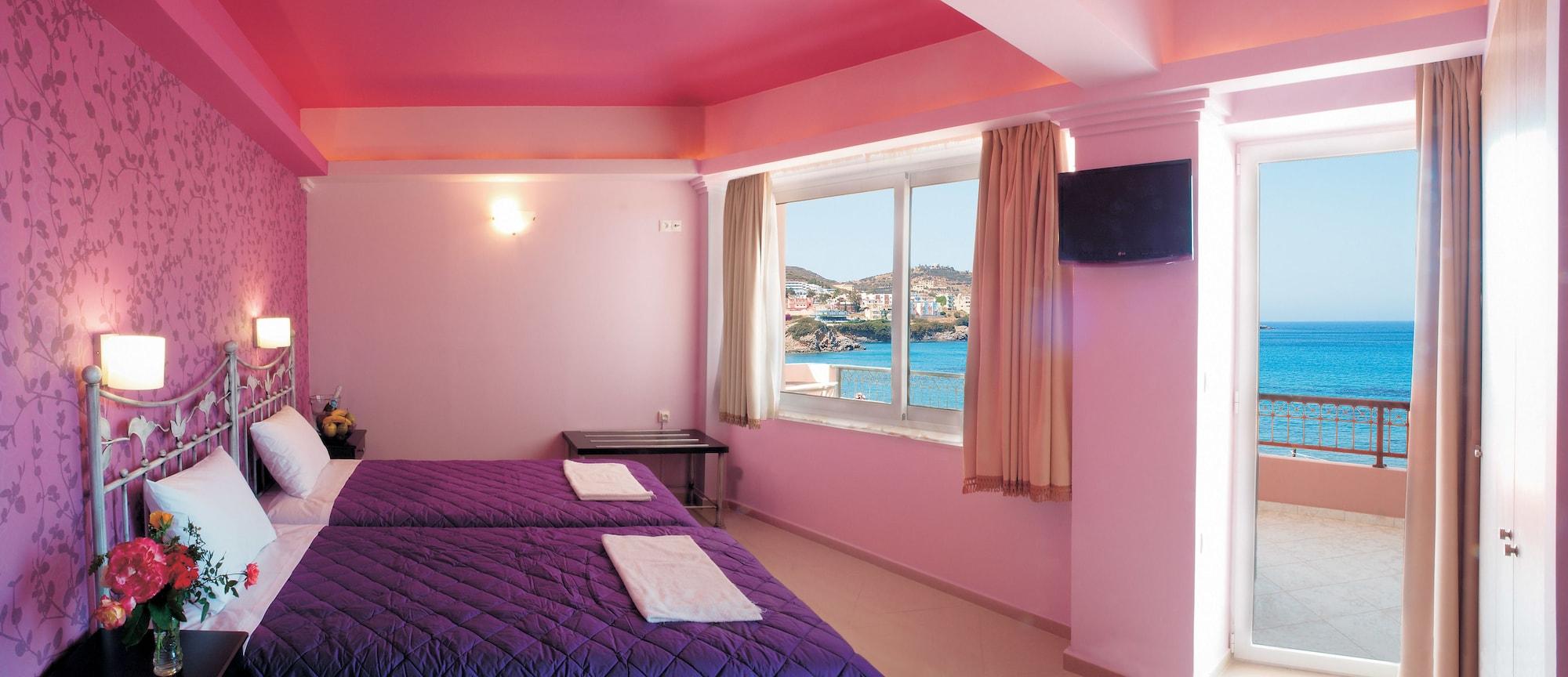 Niriides Beach Hotel Rethymno  Bagian luar foto