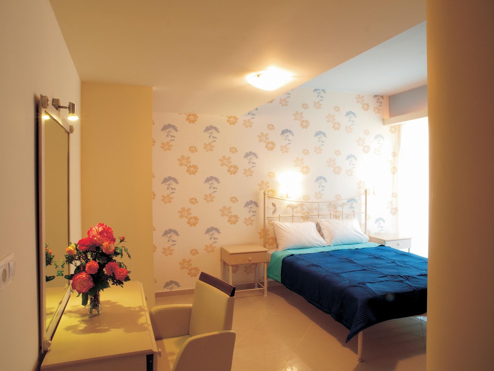 Niriides Beach Hotel Rethymno  Ruang foto