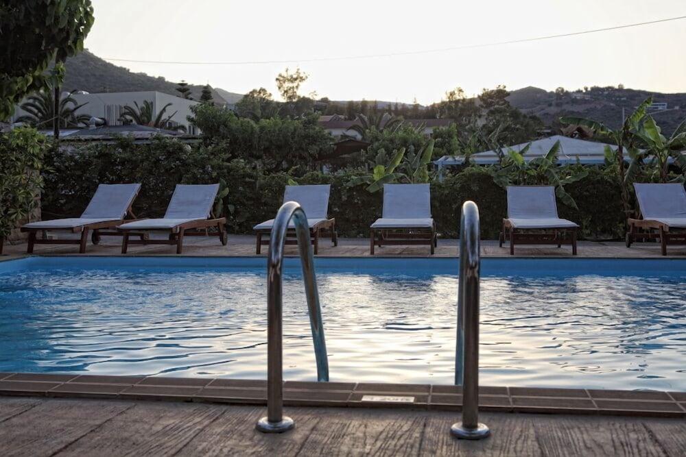Niriides Beach Hotel Rethymno  Fasilitas foto