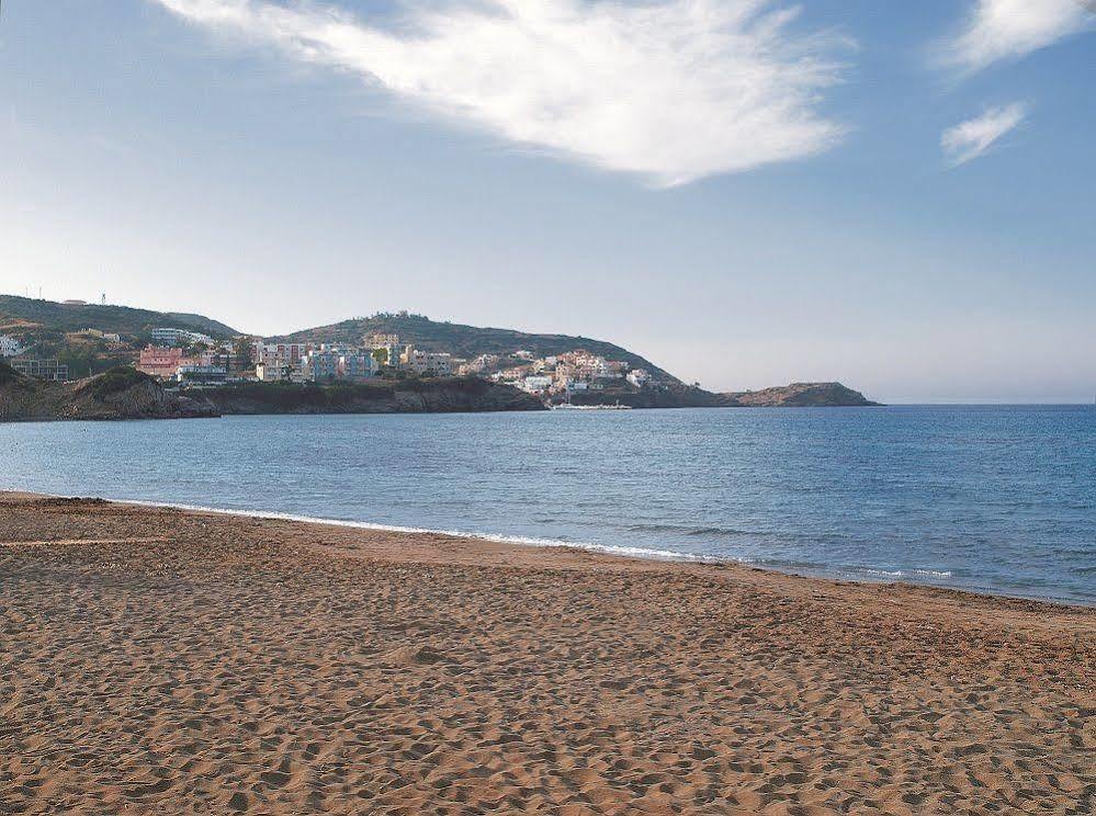 Niriides Beach Hotel Rethymno  Bagian luar foto